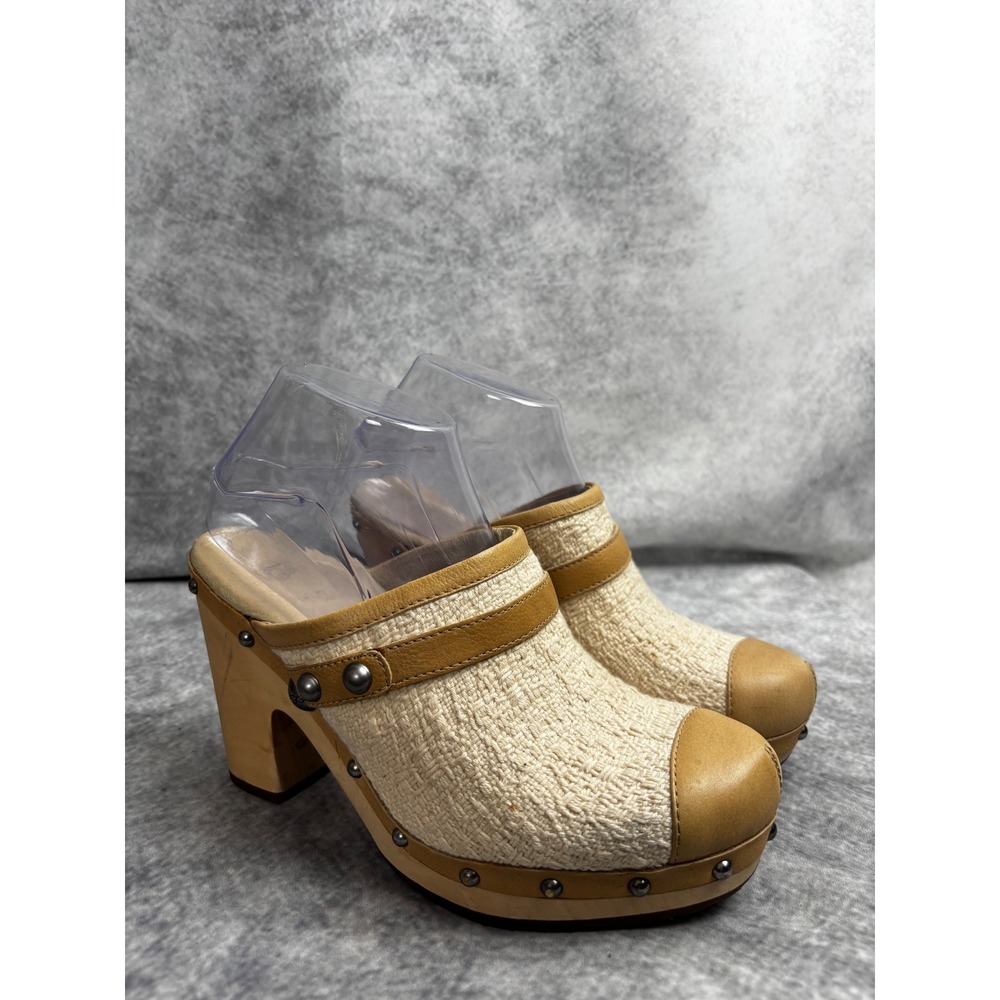 Ugg Women's Jolene Clog Studded White‎ Leather Sheepskin Heels Shoe Size 8